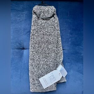 Gray and White Time and Tru Scarf